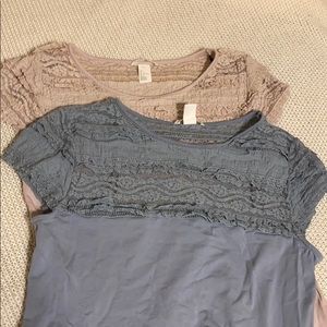 H&M set of two lacy shirts pink and blue